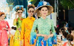 Điểm chung thú vị từ 10 bộ sưu tập của NTK Đỗ Trịnh Hoài Nam tại Lễ hội Áo dài TPHCM