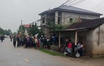 Hàng xóm dùng dao truy sát khiến cháu bé 3 tuổi tử vong, bà nội nguy kịch
