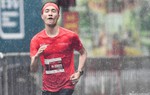Tại sao người ngoài nhìn vào thấy chạy bộ là "hành xác", còn người chạy lại rất vui vẻ?