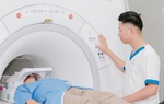 Bàng hoàng mắc ung thư phổi di căn não, do thói quen xấu kéo dài suốt 30 năm