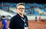 Đội tuyển Việt Nam đã tụt dốc thế nào dưới thời HLV Troussier?