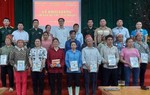 Hội LHPN xã A Mú Sung phối hợp xóa mù chữ cho hội viên, phụ nữ 