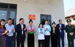 Hội LHPN Việt Nam khánh thành nhà Đại đoàn kết và tặng 100 phần quà tại xã Thanh Chăn, Điện Biên