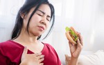 8 lời khuyên sau bữa ăn giúp giảm chứng ợ nóng
