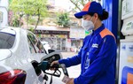 Từ 15h ngày 7/3: Giá xăng giảm hơn 300 đồng/lít