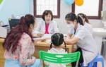 Ngày thế giới nhận thức về tự kỷ: Cha mẹ cần đồng hành để nuôi dạy con