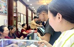 Người dân thấp thỏm chờ tín hiệu từ phiên đấu thầu vàng sắp tới