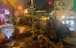 Hà Nội: Mưa đá, giông lốc lớn sau chuỗi ngày oi nóng, cây cối gãy đổ la liệt trên nhiều tuyến đường