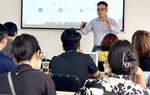 Đổ tiền theo các khóa học AI 