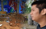 Người cha mất con và cháu trong vụ sạt lở ở Ba Vì cào từng lớp đất với hy vọng con có thể thở