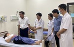 Vĩnh Phúc: Hàng trăm công nhân nghi bị ngộ độc sau bữa ăn trưa