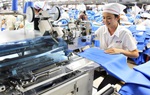 Phụ nữ Dao bước qua định kiến, đi làm ăn xa, nâng cao thu nhập