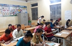 Ngày làm nương, tối đến lớp học chữ