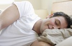 Giả thiết và sự thật về "giấc mơ ướt" của nam giới