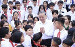 Chủ tịch nước Tô Lâm: “Bảo đảm tất cả trẻ em có cơ hội phát triển toàn diện về thể chất, trí tuệ, tinh thần và đạo đức”