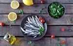 Loại cá nhỏ giá rẻ giàu Omega-3, tốt cho xương và não 