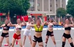 Công an làm việc với nhóm phụ nữ nhảy Aerobic phản cảm trước UBND quận Hà Đông