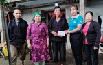 Hội LHPN Hà Giang thăm hỏi gia đình người tử vong do lũ quét, sạt lở đất đá