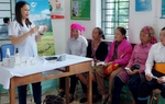 Gây quỹ thiện nguyện, trao tặng tủ thuốc cho phụ nữ vùng cao