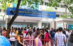 Phụ huynh cân nhắc cho con học chuyên sau khi nhiều trường THPT chuyên tăng học phí