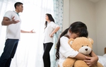 Con trẻ tổn thương khi chứng kiến cha mẹ đánh cãi nhau