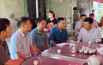 Lãnh đạo tỉnh Tuyên Quang thăm hỏi, chia buồn với gia đình có người tử vong trong vụ xe khách bị vùi lấp ở Hà Giang