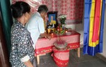 Người phụ nữ có con 5 tuổi tử vong, chồng và con lớn nguy kịch sau tai nạn