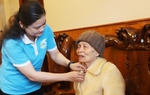 Lãnh đạo Hội LHPNVN thăm và tặng quà Mẹ Việt Nam anh hùng, gia đình chính sách tại Lâm Đồng