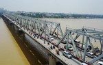 Từ 8h30 sáng 10/9: Hà Nội cấm xe khách, xe hợp đồng, xe du lịch đi trên cầu Chương Dương 