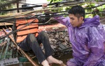 Cuộc giải cứu những người mắc kẹt giữa lũ dữ ở Yên Bái đầy cam go