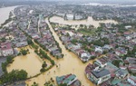 TP Yên Bái chìm trong biển nước, gần 8.000 ngôi nhà bị ngập, 10 người chết và mất tích