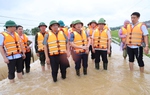 Thủ tướng: Huy động cả hệ thống chính trị vào cuộc phòng, chống lũ, hộ đê