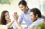 Những cách khiến bạn luôn vui tươi ở công sở