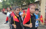 Học sinh vùng cao Tương Dương vượt núi, băng rừng đến ngày khai giảng
