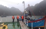 Vùng 3 Hải quân: Hơn 2 giờ vật lộn sóng dữ cứu nạn 9 ngư dân trong cơn bão số 3