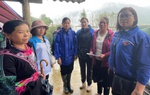 Mưa lũ bủa vây, cán bộ, hội viên phụ nữ Lào Cai tích cực hỗ trợ tối đa cho người dân 