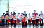 Hội LHPN tỉnh Đắk Lắk: Tình Mẹ đỡ đầu lan tỏa "Tết yêu thương"