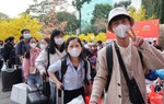 TPHCM: "Chuyến xe mùa xuân" khởi hành đưa sinh viên khó khăn về quê đón Tết