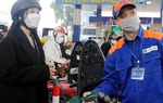 Giá xăng giảm trước thềm Tết Ất Tỵ