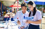 Lì xì 20.000 cuốn sách nói cho người dân TPHCM