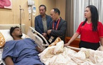 Lãnh đạo VFF tới bệnh viện ở Thái Lan thăm hỏi, động viên Xuân Son