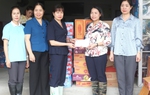 Hội LHPN tỉnh Lào Cai thăm hỏi, động viên người dân bị ảnh hưởng mưa lũ 