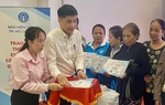 Hơn 400 thẻ Bảo hiểm y tế tặng hội viên phụ nữ TPHCM