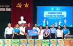 Hội LHPN TPHCM tiếp sức phụ nữ và trẻ em vùng khó khăn, bão lũ
