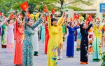 TPHCM: Đồng diễn áo dài chào mừng Ngày 20/10