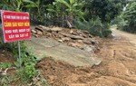 Gần 100 điểm giao thông đường bộ đang bị ách tắc do ảnh hưởng bão số 10