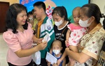 Hội Bảo vệ quyền trẻ em Việt Nam tặng 424 phần quà “Trung thu gắn kết yêu thương”