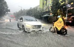 Bão số 12 tiếp tục đổi hướng, cảnh báo nhiều hình thái thời tiết nguy hiểm, mưa lớn ở Trung Bộ