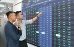 Cổ phiếu nào giúp thị trường “khoác áo xanh” hôm nay?