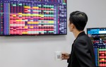 VIC - VRE giữ nhịp, VN-Index tránh rơi sâu nhưng nhà đầu tư vẫn thận trọng